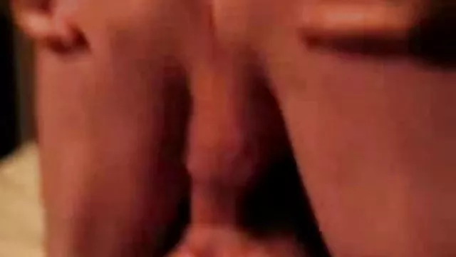 முன்னாள் காதலியை ஒன்றாக இணைத்து தண்டித்தார்
