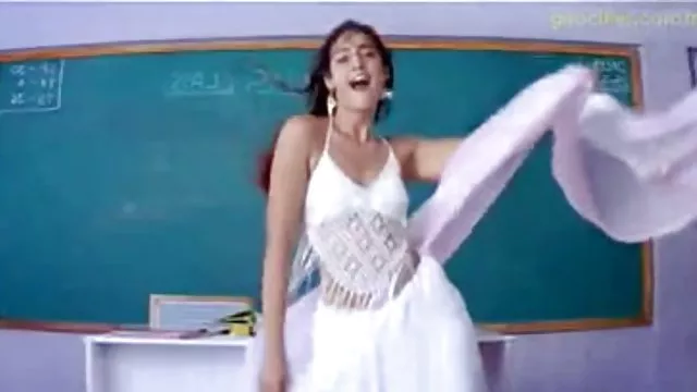 ஈரமான விஷயங்களைச் செய்ய நான் புதருக்குள் சென்றேன்