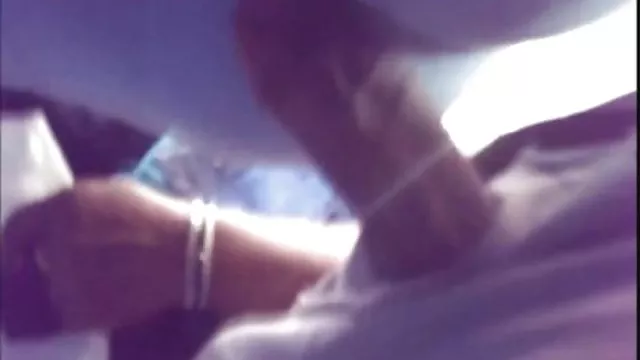 உடலுறவுக்கு முன் என் பெரிய கழுதை கழுவப்பட்டது