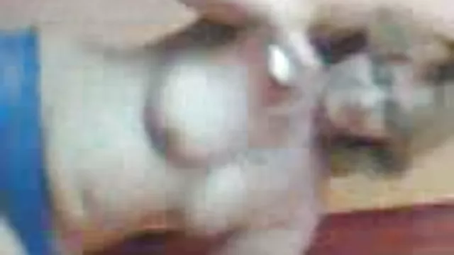 காதலர்கள் லெஸ்பியன் படுக்கையில் மும்முரமாக இருக்கிறார்கள்